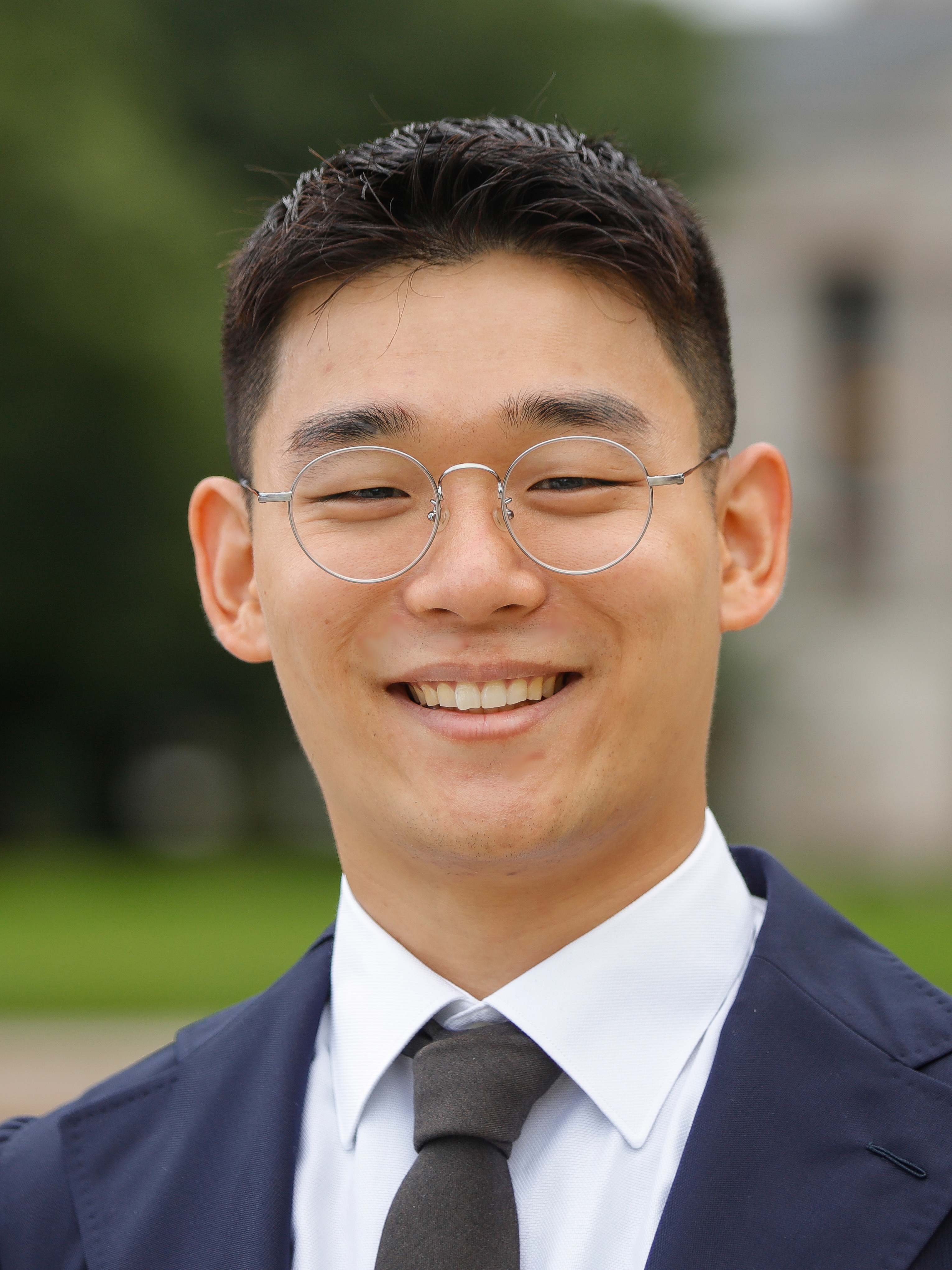 Hui-Jhong (Hugh) Choi